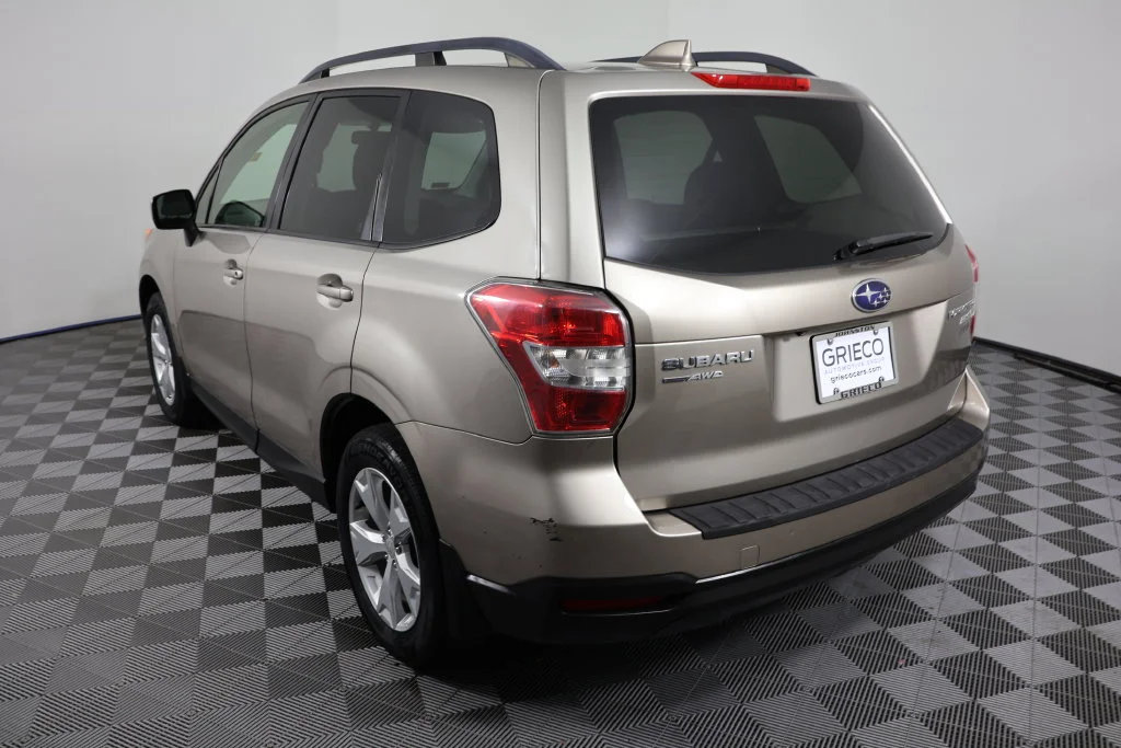Used 2016 Burnished Bronze Metallic Subaru 2.5i Premium image 6