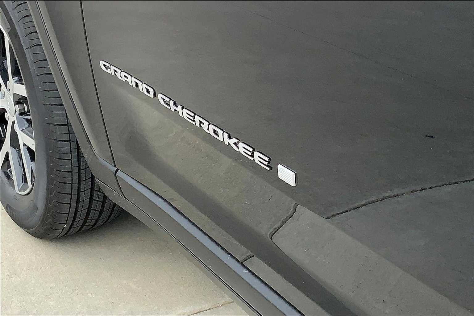 2025 Jeep Grand Cherokee L Limited - Photo 16