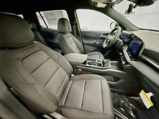 New 2027 Mosaic Black Metallic Chevrolet LT image 30
