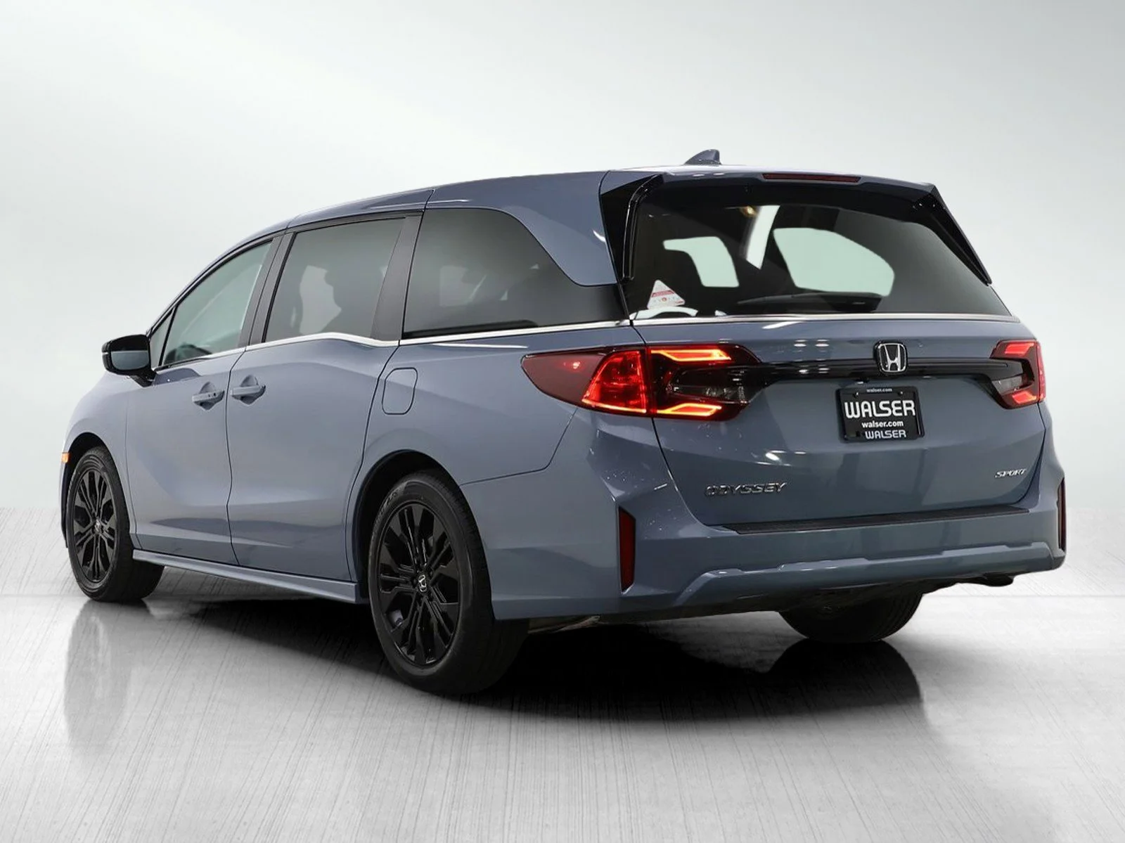 Used 2025 SONIC GRAY Honda Sport-L image 4
