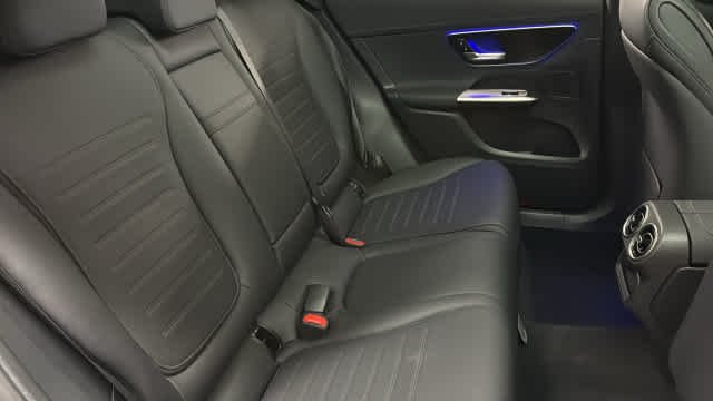 Certified Used 2026 MANUFAKTUR Patagonia Red Metallic Mercedes-Benz GLC 300 image 31