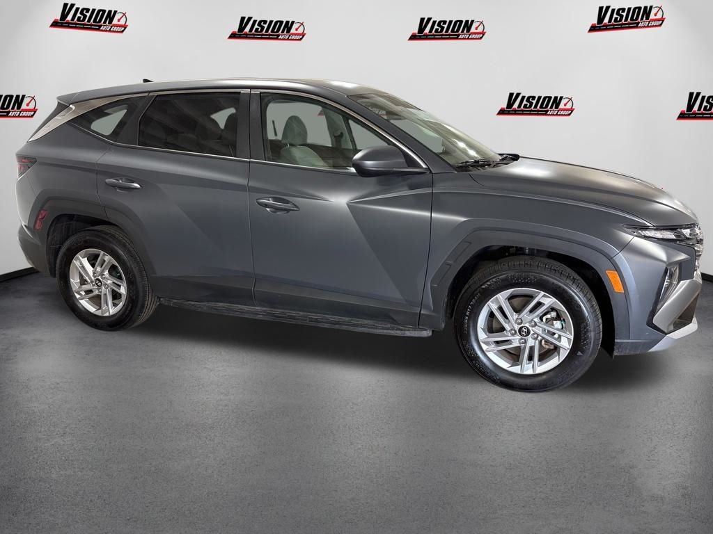 Certified Used 2025 Gray Hyundai SE image 4