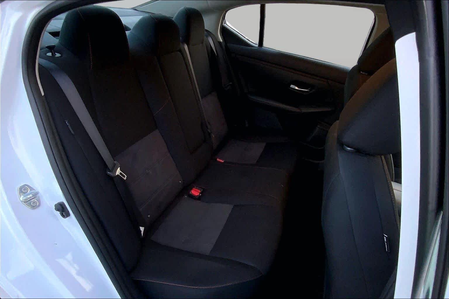 Used 2025 Aspen White Tricoat/Super Black Nissan SR image 18