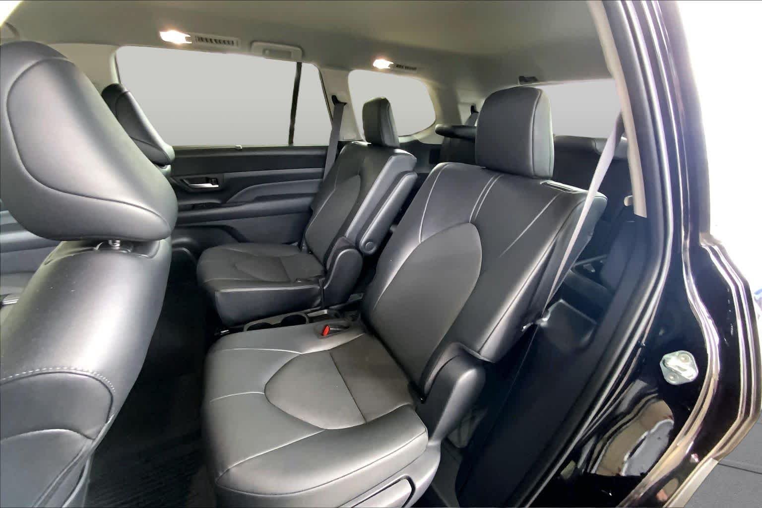 Used 2024 Midnight Black Metallic Toyota XLE image 20