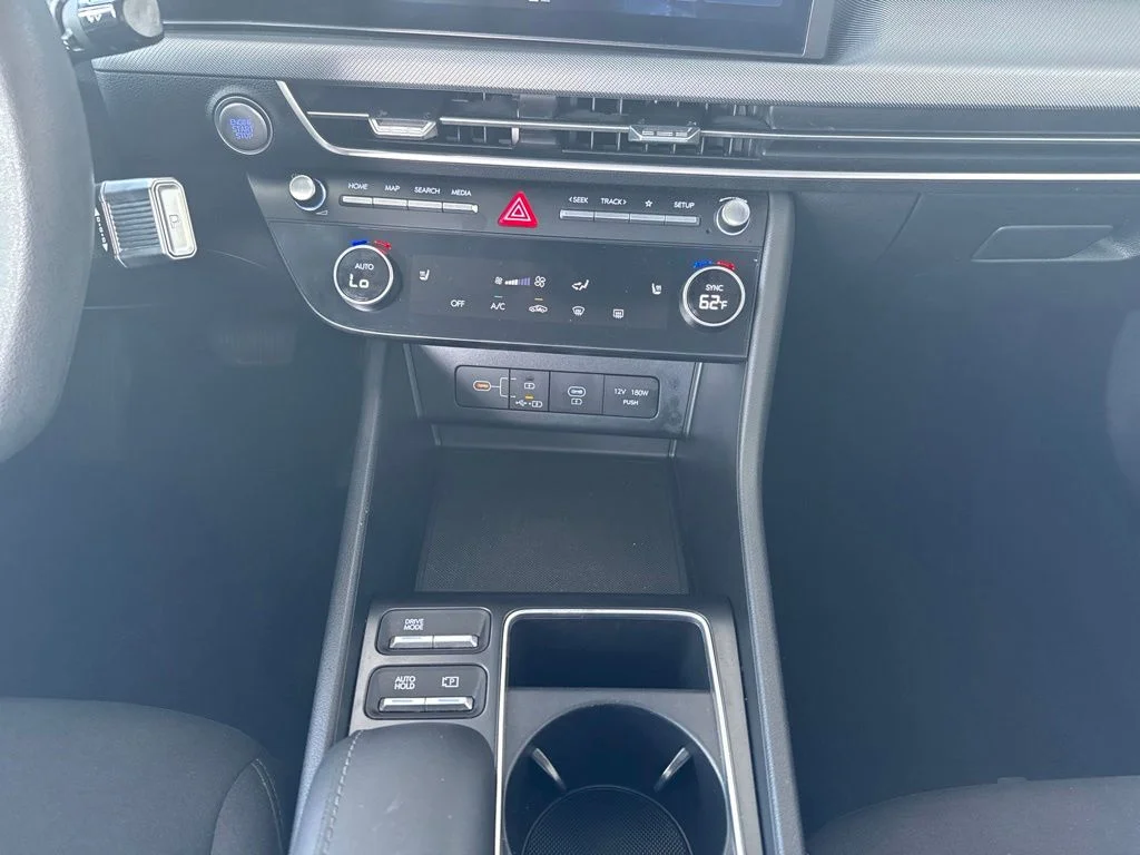 Used 2025 Blue Hyundai SEL image 23
