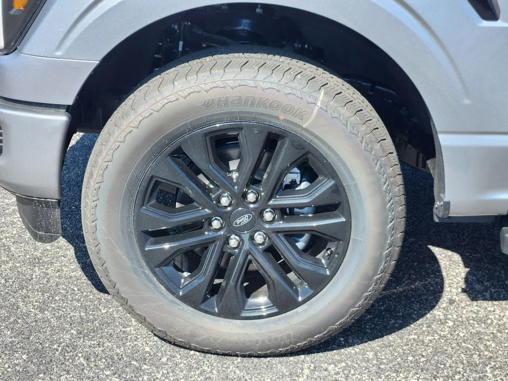 New 2026 Iconic Silver Metallic Ford Lariat® image 10
