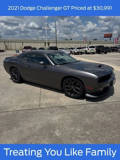 2021 Dodge Challenger GT Auto's photo