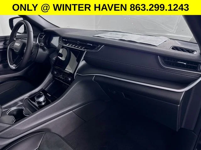 Used 2025 Black Jeep Altitude X image 30