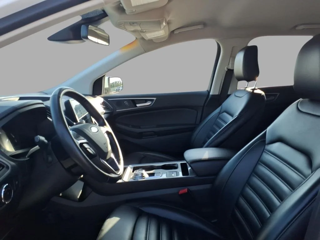 Used 2024 White Ford SEL image 7