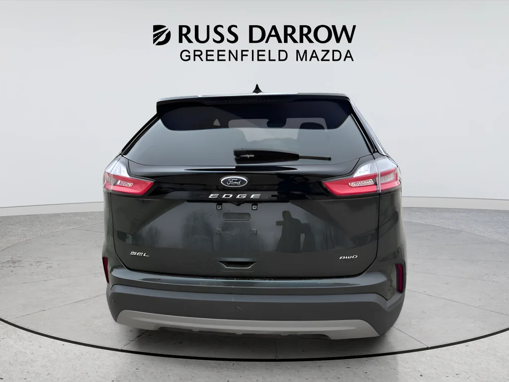 Used 2022 Green Ford SEL image 4