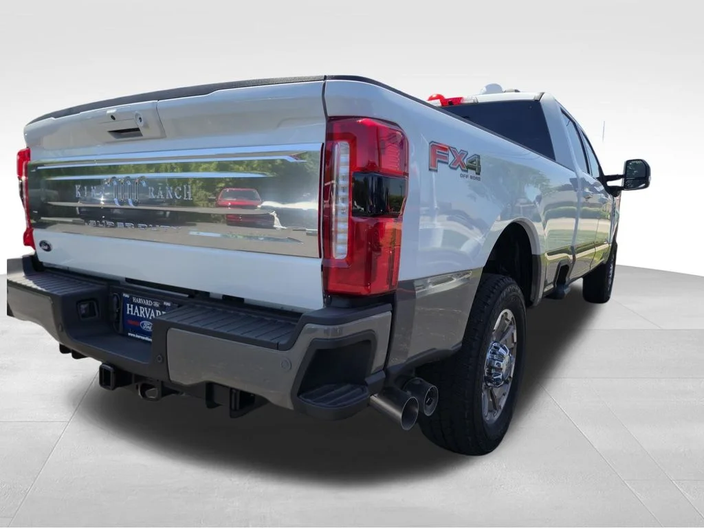 New 2026 Star White Metallic Tri-Coat Ford F-350® King Ranch® image 30