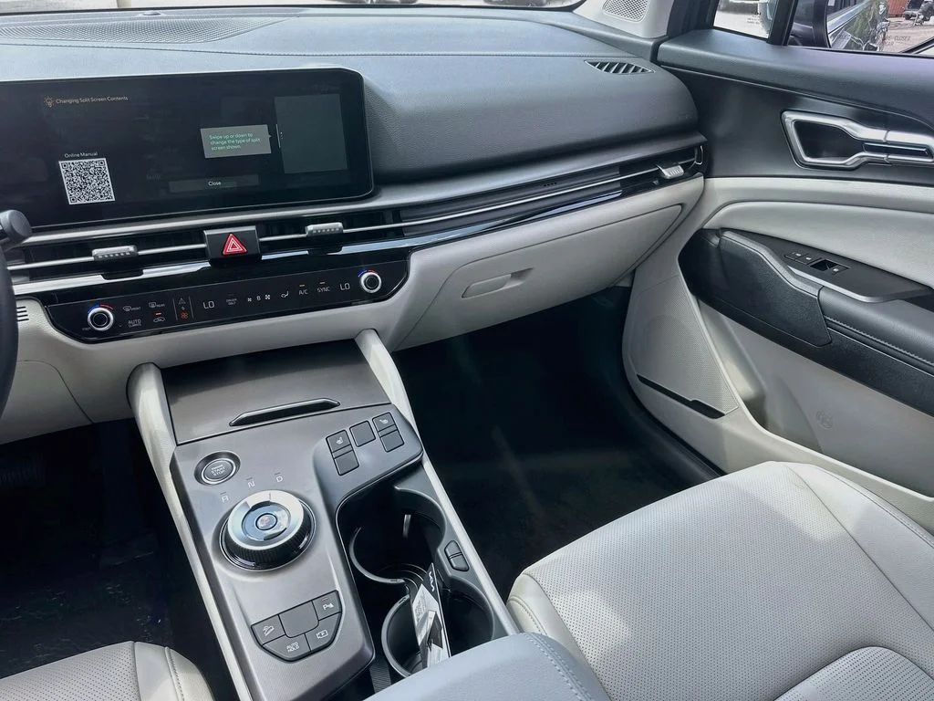 New 2027 Gravity Gray Kia EX image 23