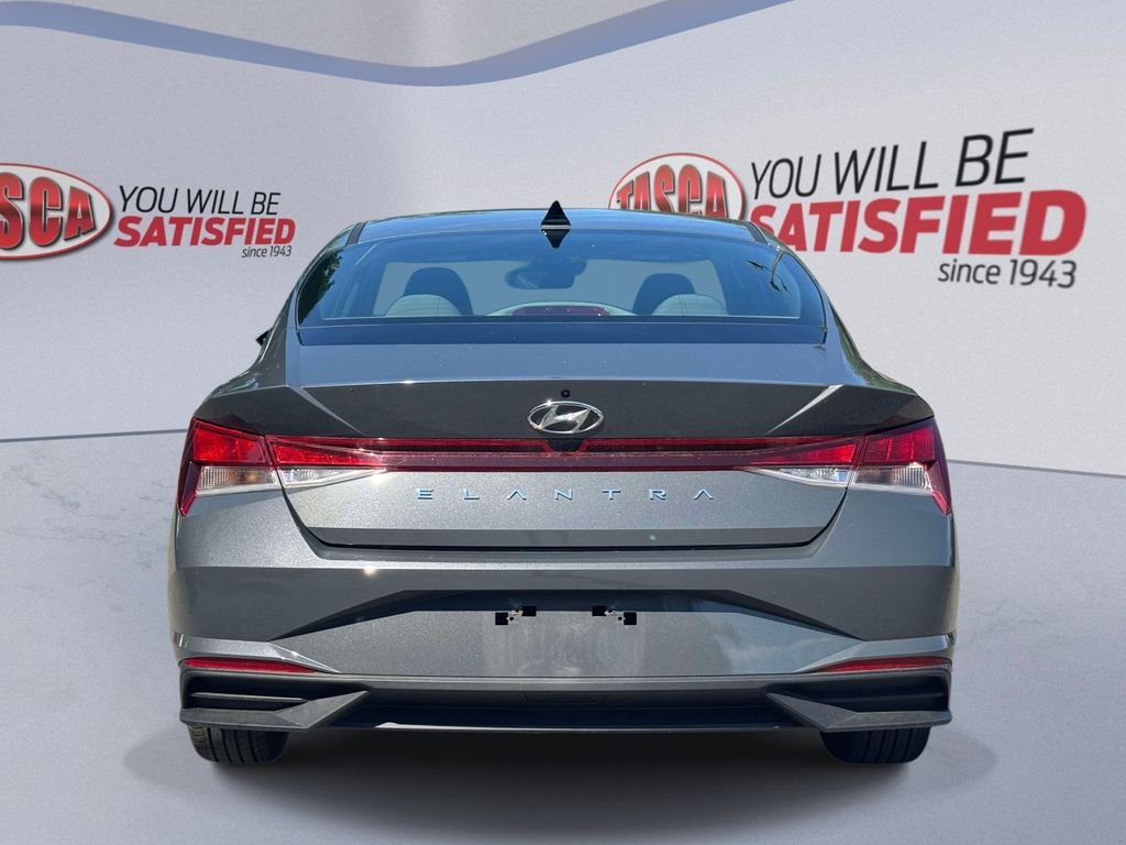 Used 2023 Gray Hyundai SEL image 5