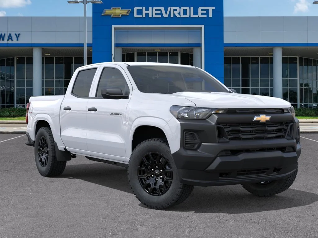 New 2026 Summit White Chevrolet WT image 7