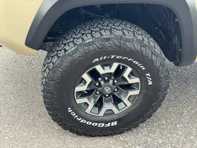 Used 2019 Tan Toyota SR image 11