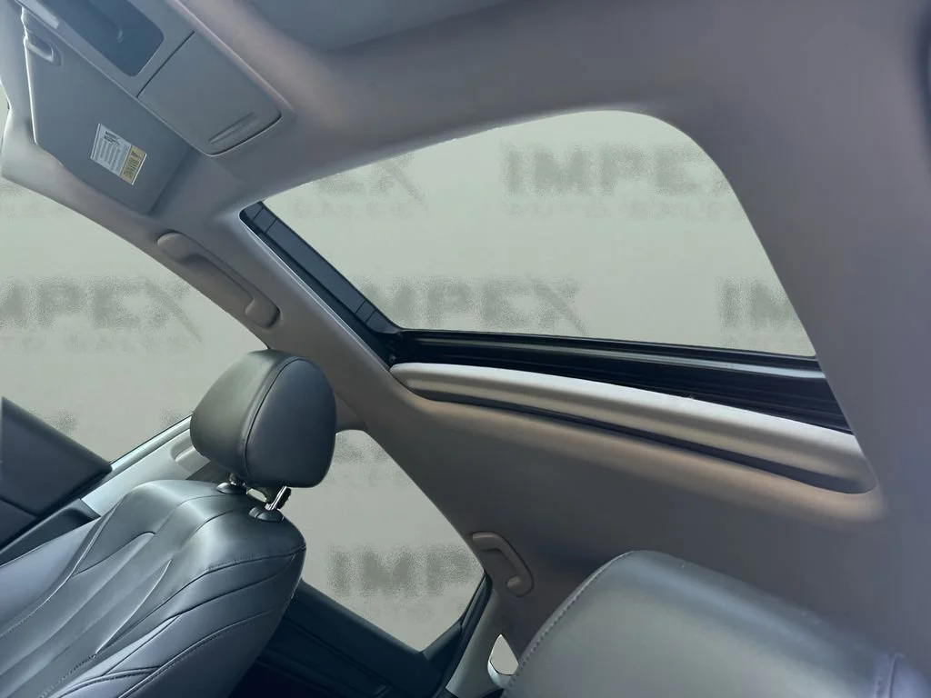 Used 2023 Silver Acura  image 12