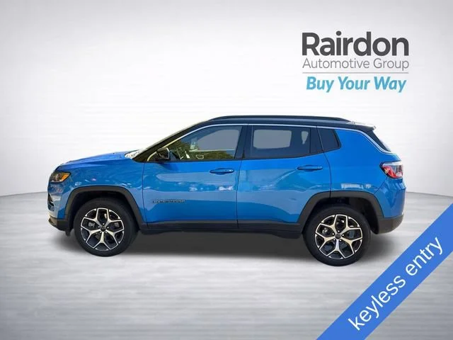 Used 2025 Hydro Blue Pearlcoat Jeep Limited image 4
