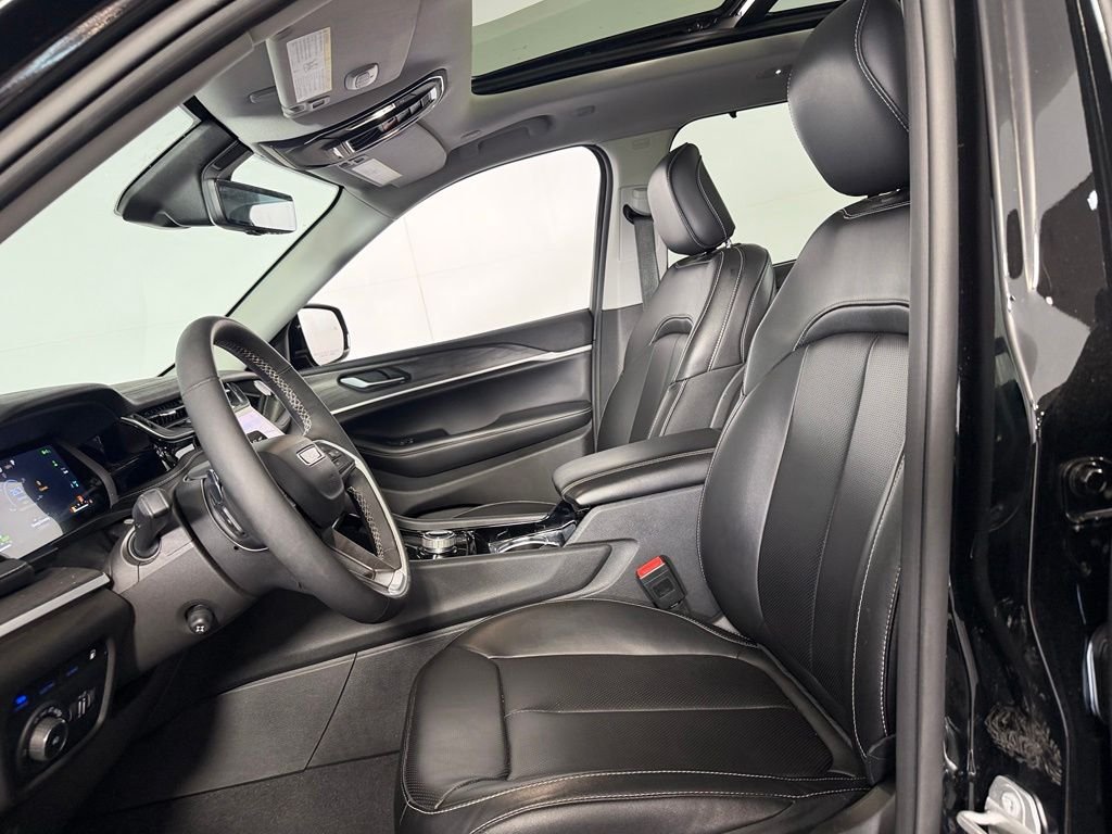 Used 2023 Black Jeep 4xe image 20