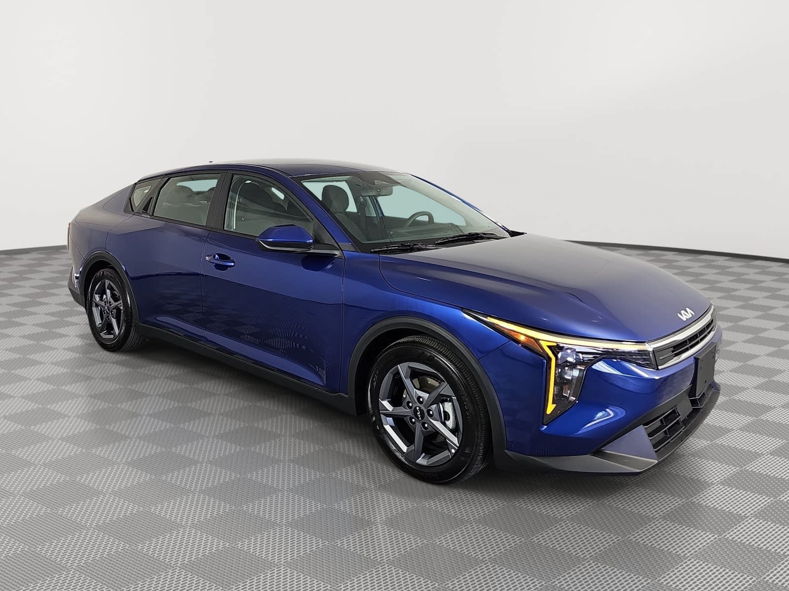 Used 2026 Blue Kia LXS image 2