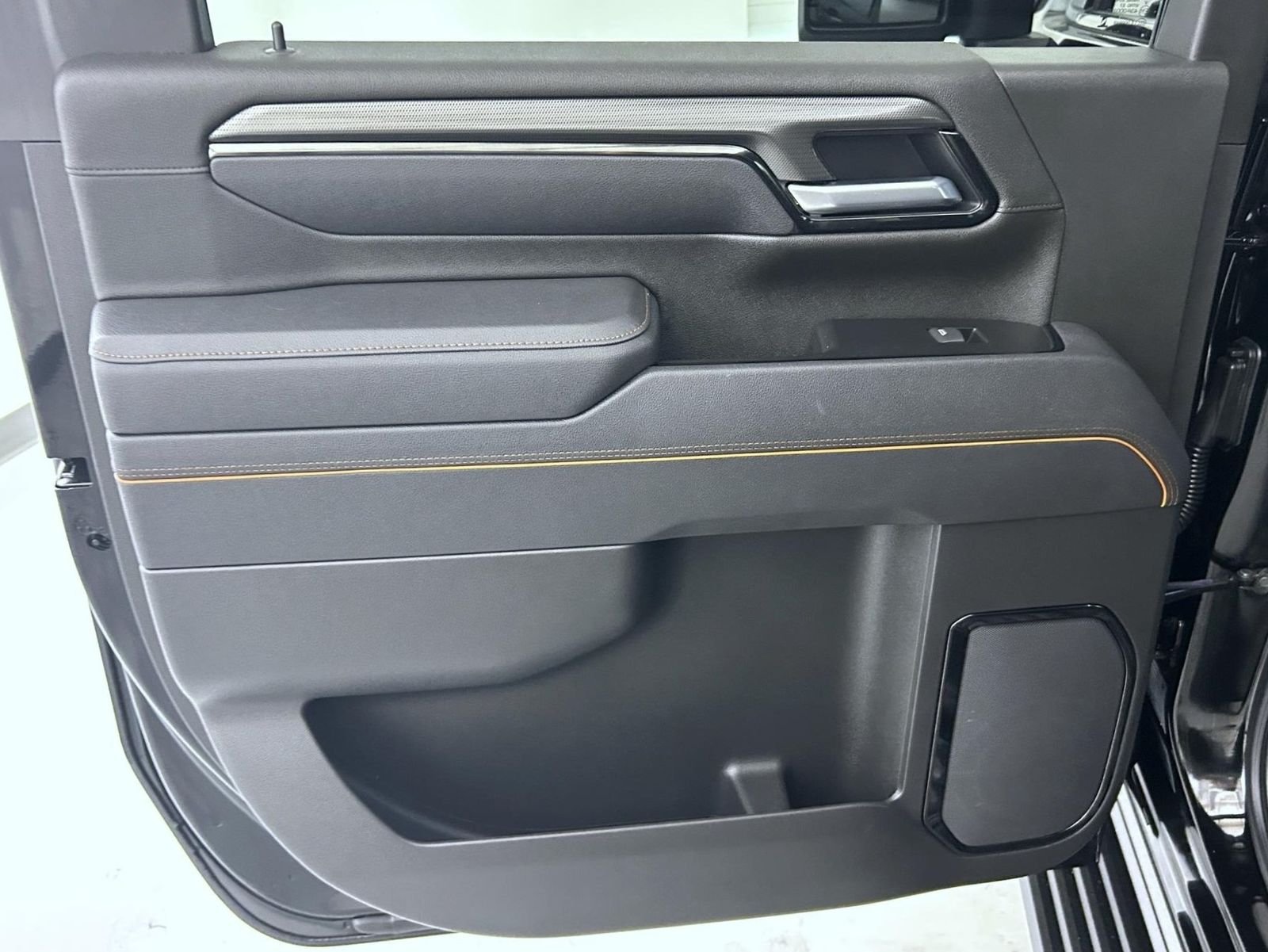 Used 2025 Black GMC AT4 image 21