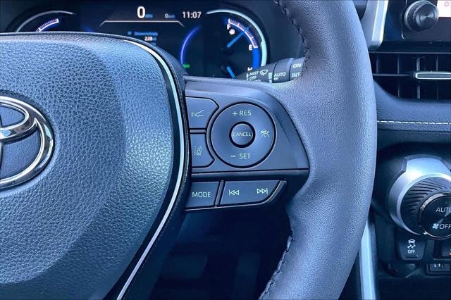 Certified Used 2024 MAGNETIC GRAY MET. Toyota  image 25