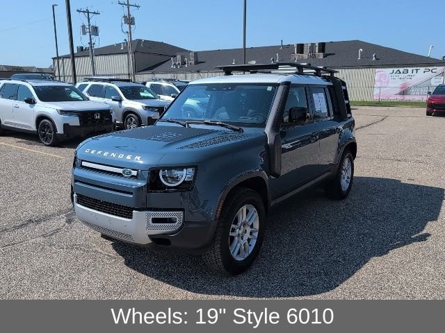 Used 2020 Tasman Blue Metallic Land Rover S image 14