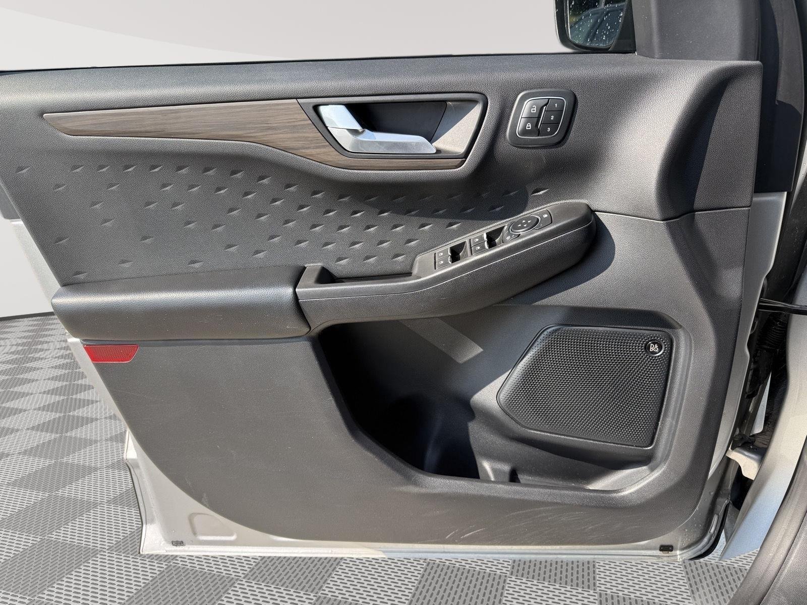Used 2020 Ingot Silver Ford Titanium image 12