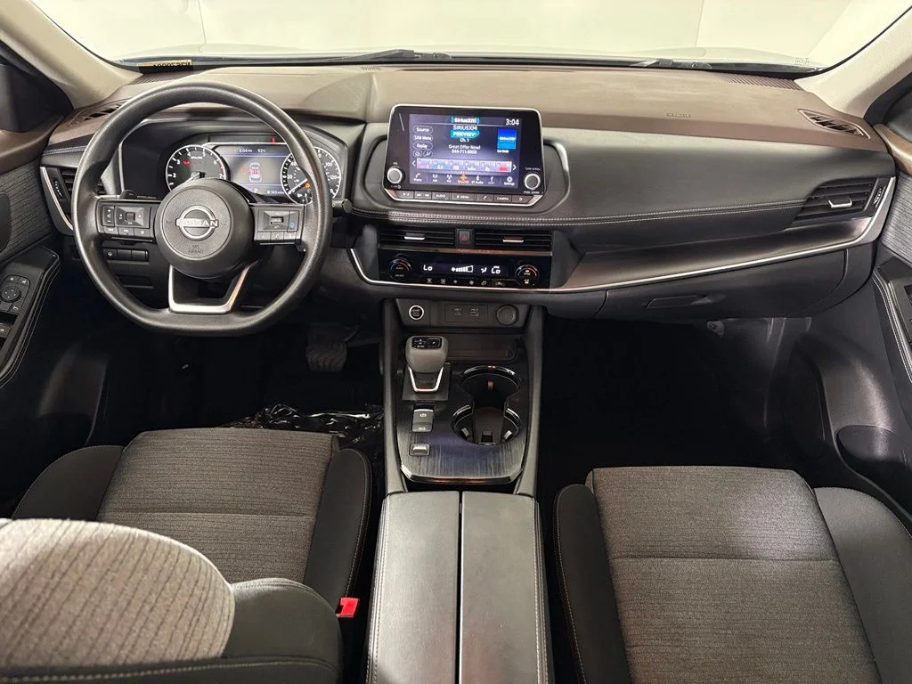 Used 2023 Gray Nissan SV image 31