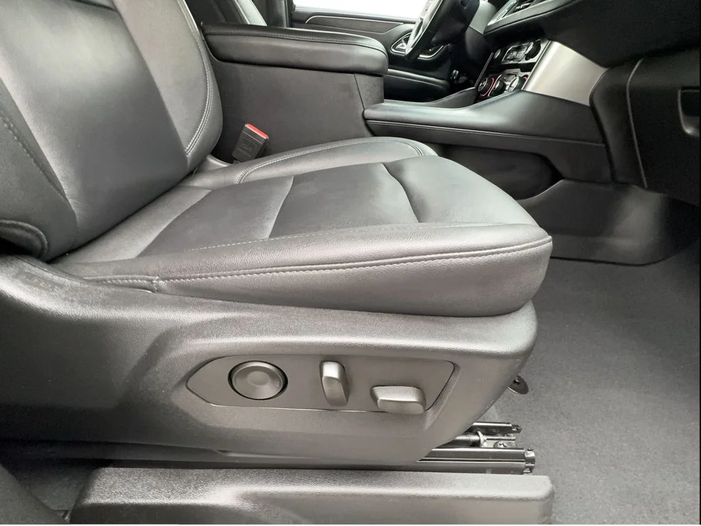 Used 2024 Black Chevrolet LT image 34