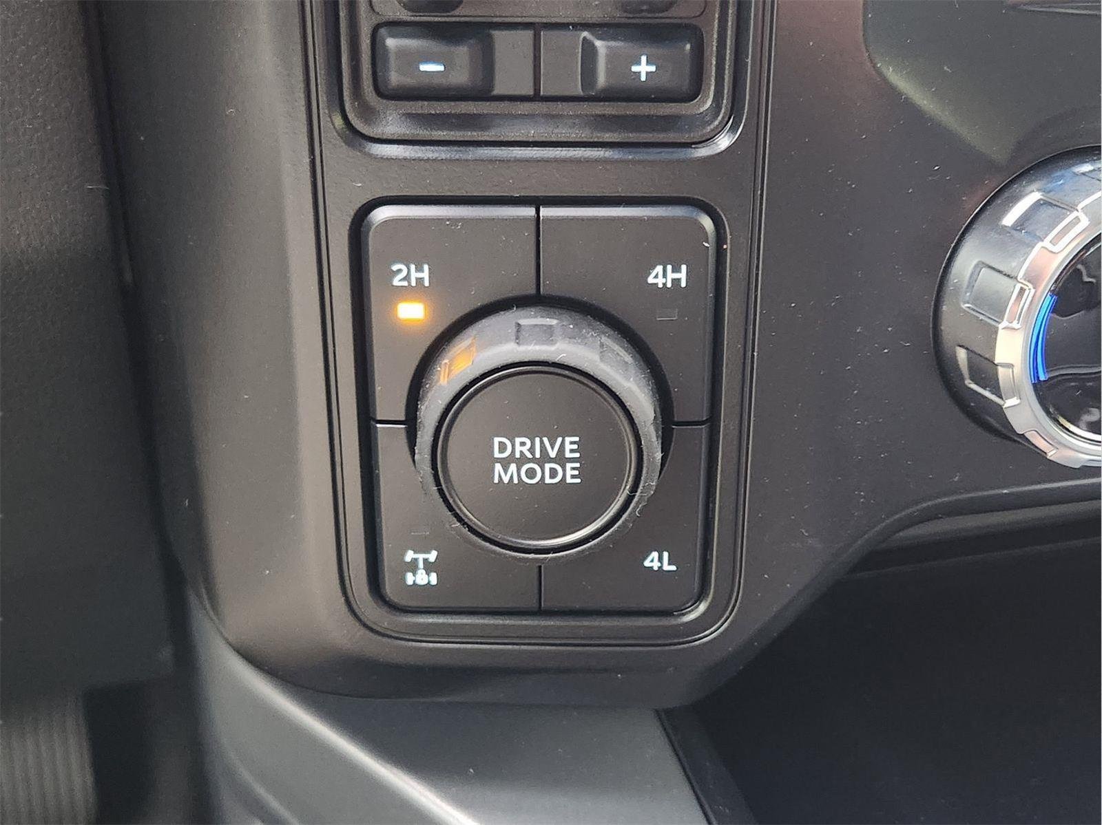 New 2026 Avalanche Ford F-250® Lariat® image 16