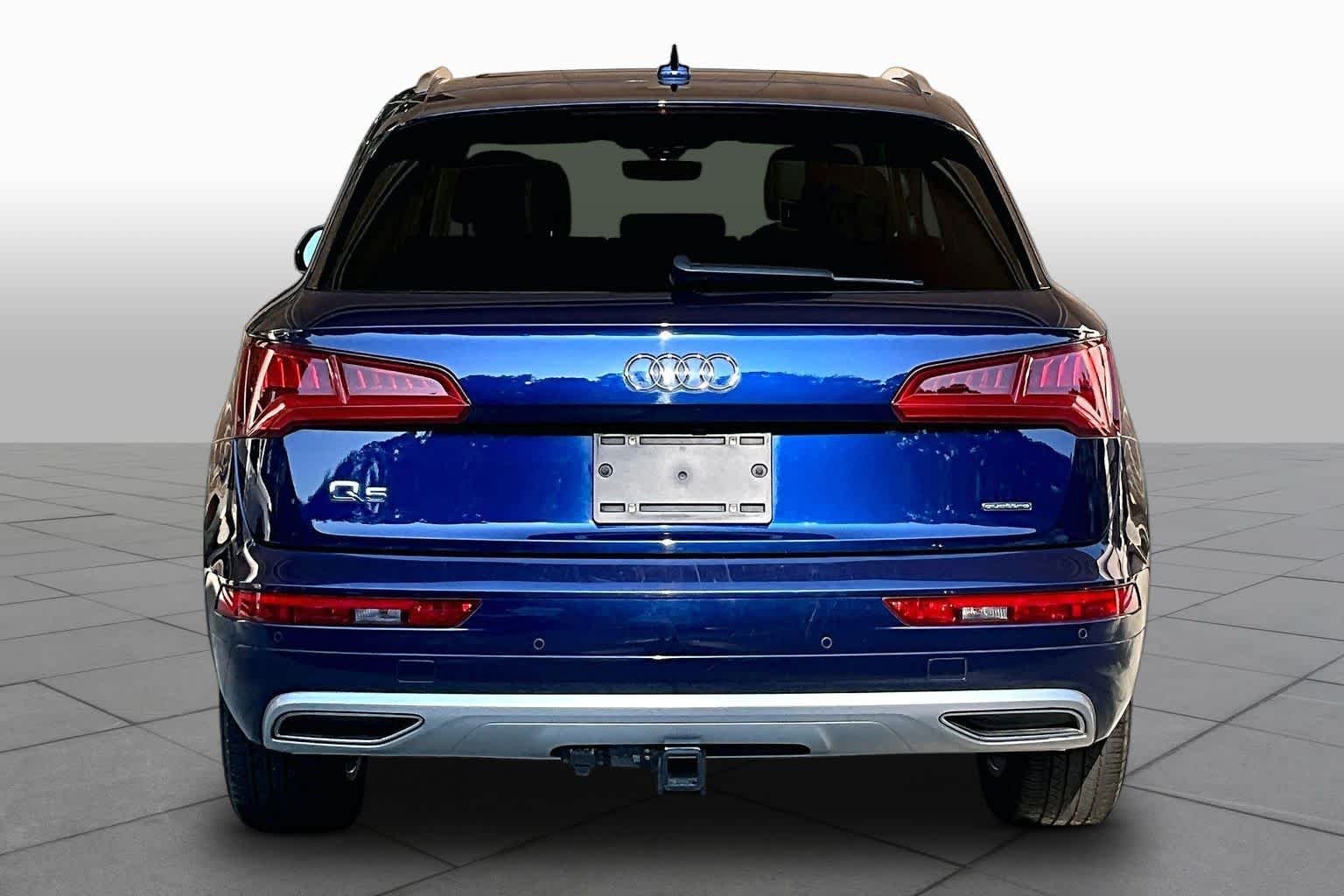 Used 2020 Navarra Blue Metallic Audi Premium image 5