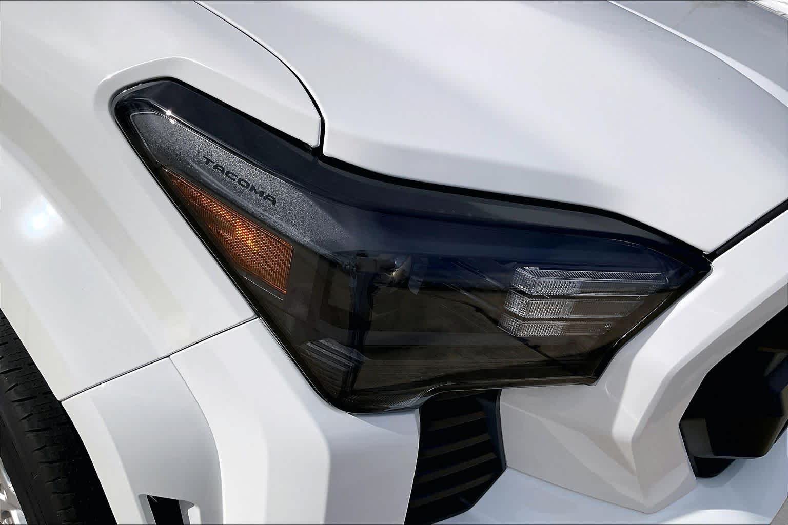 New 2026 Ice Cap Toyota SR5 image 13
