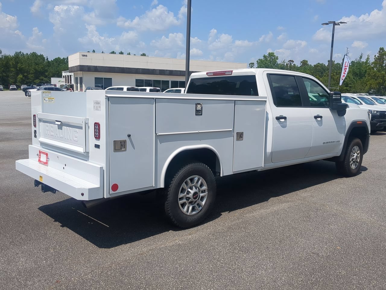 New 2026 Summit White GMC Pro image 8