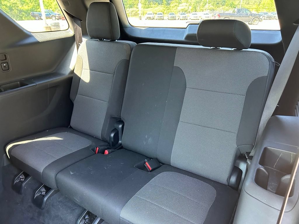 Used 2023 Sterling Gray Metallic Chevrolet LT Cloth image 13
