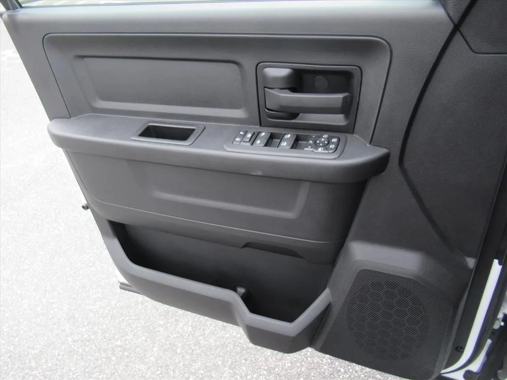 2026 RAM 2500 Tradesman/Black Express - Photo 24