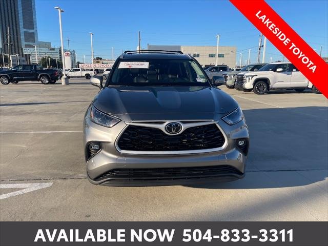 Certified Used 2026 PRECIOUS METAL Toyota  image 9