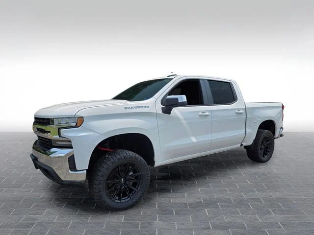 Used 2020 White Chevrolet LT image 3