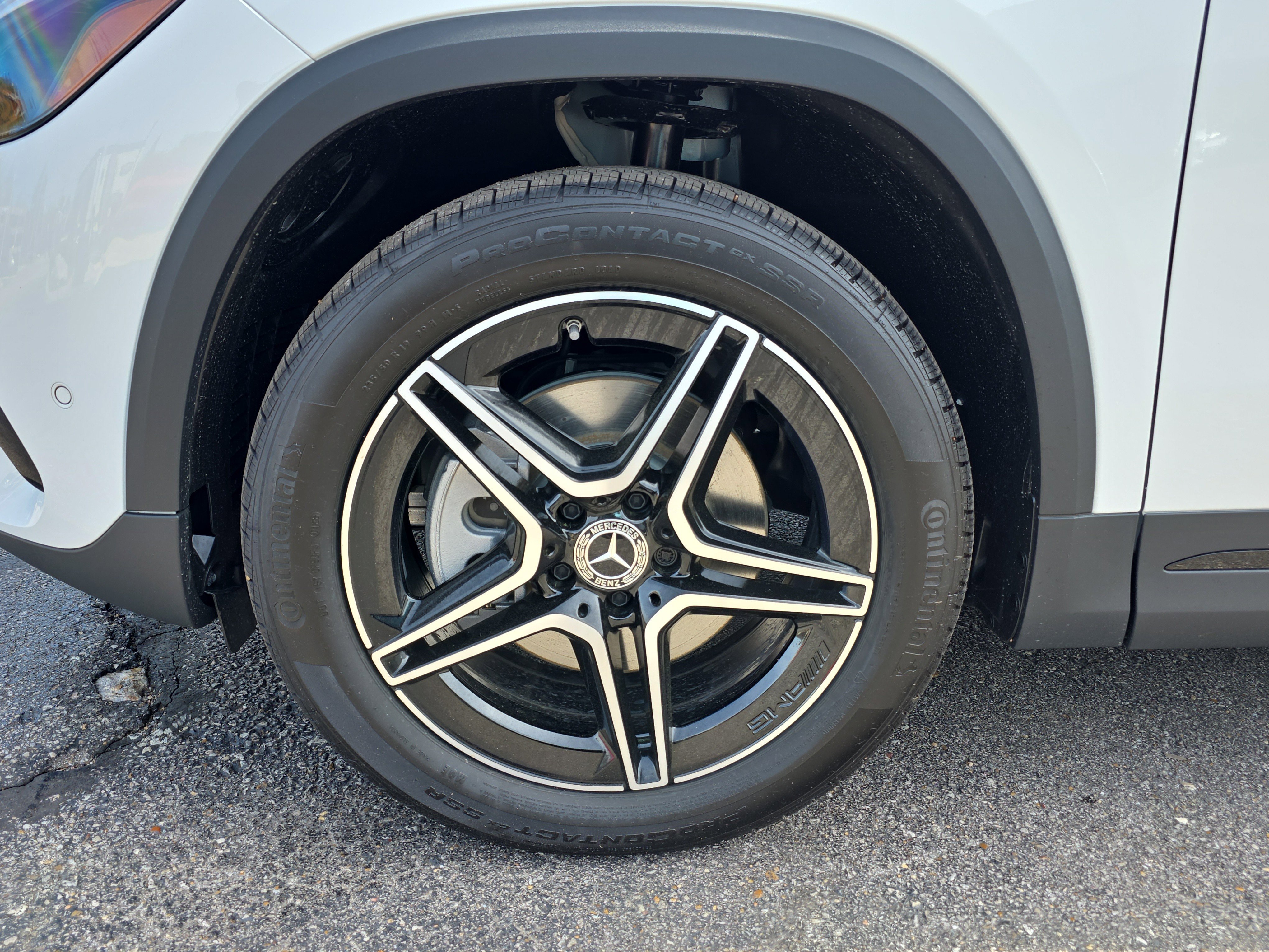 New 2026 Polar White Mercedes-Benz GLA 250 image 38