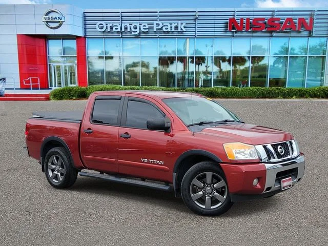 2015 Nissan Titan SV