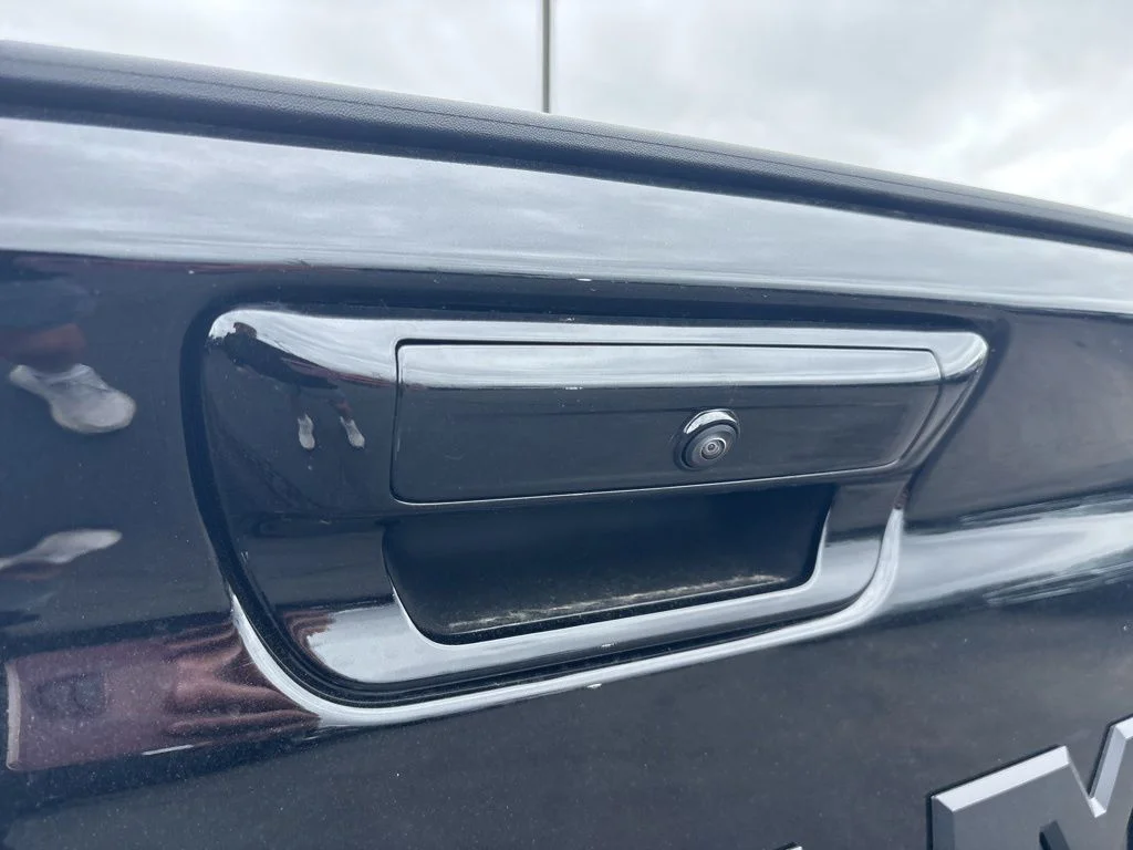 New 2026 Diamond Black Crystal Pearl-Coat Exterior Paint RAM BIG HORN image 13