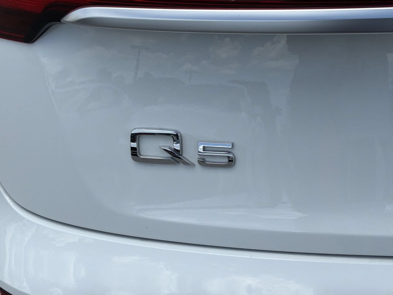 Used 2024 Arkona White Audi 40 Premium image 10