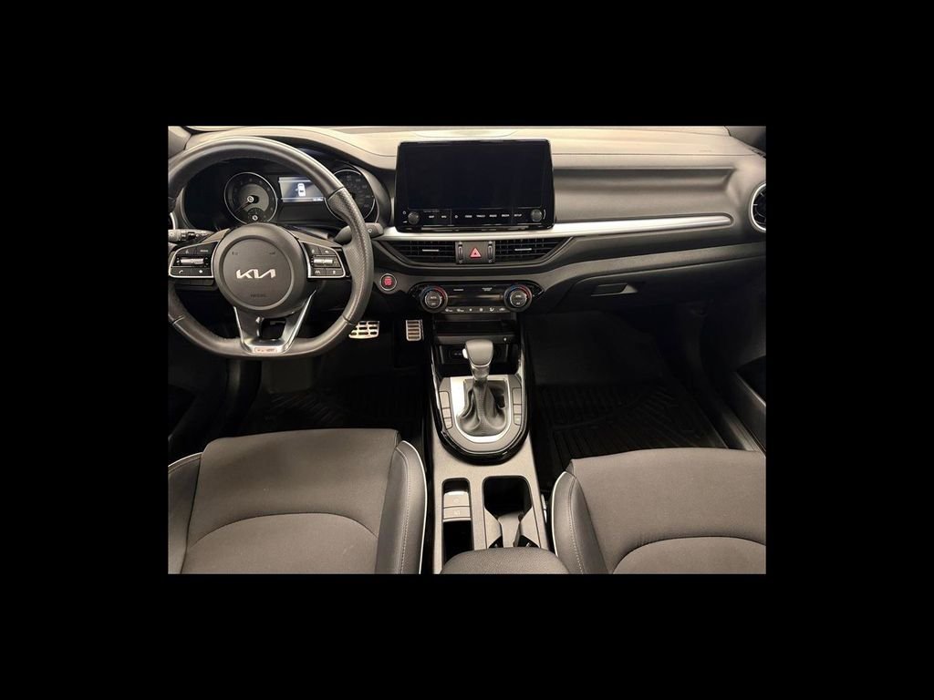 Used 2024 Gray Kia GT-Line image 13