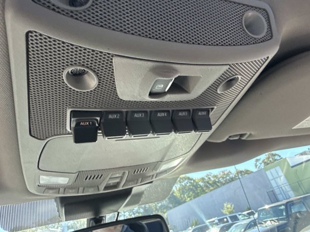 Used 2020 Black Metallic Ford Lariat image 28