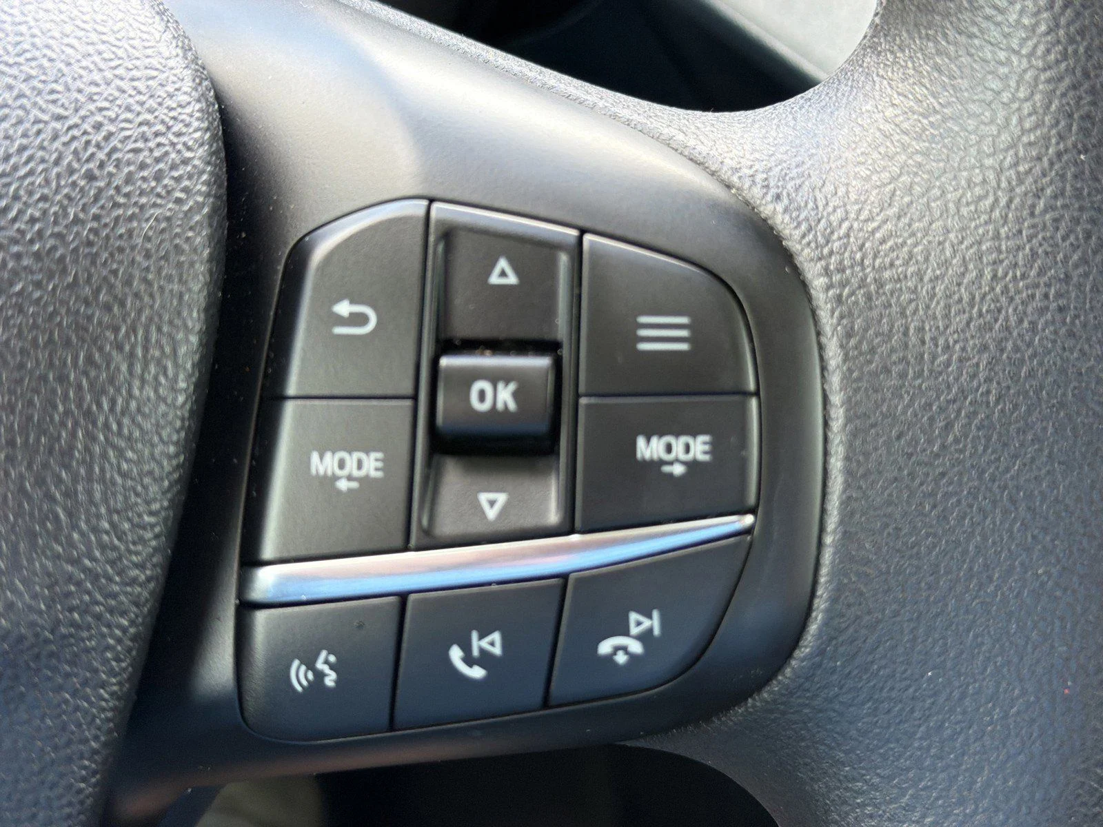 Used 2025 Black Ford XLT image 28