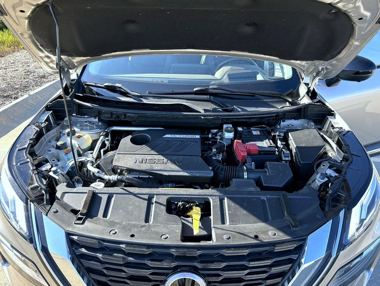 Certified Used 2023 Gold Nissan Platinum image 24