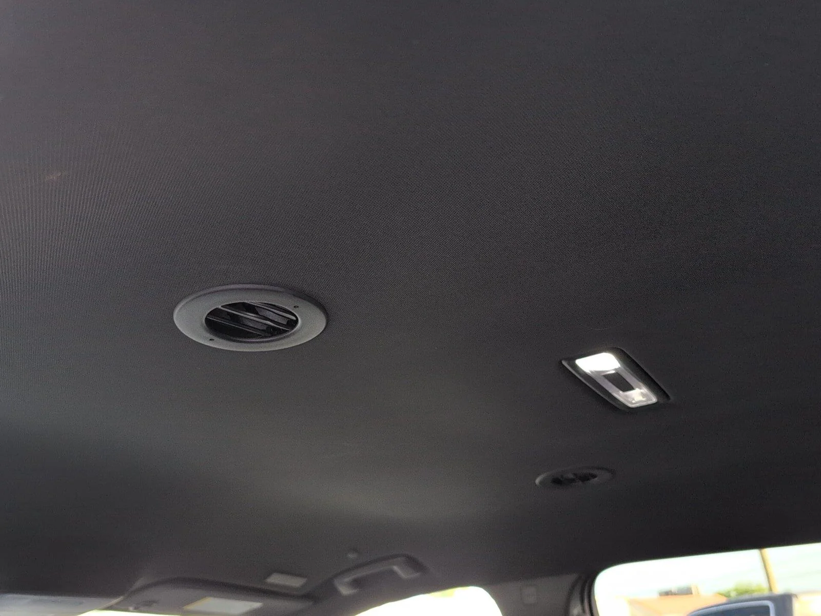 Used 2024 Downpour Metallic GMC SLE image 30
