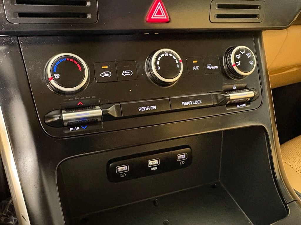 Used 2022 Black Kia LXS image 30