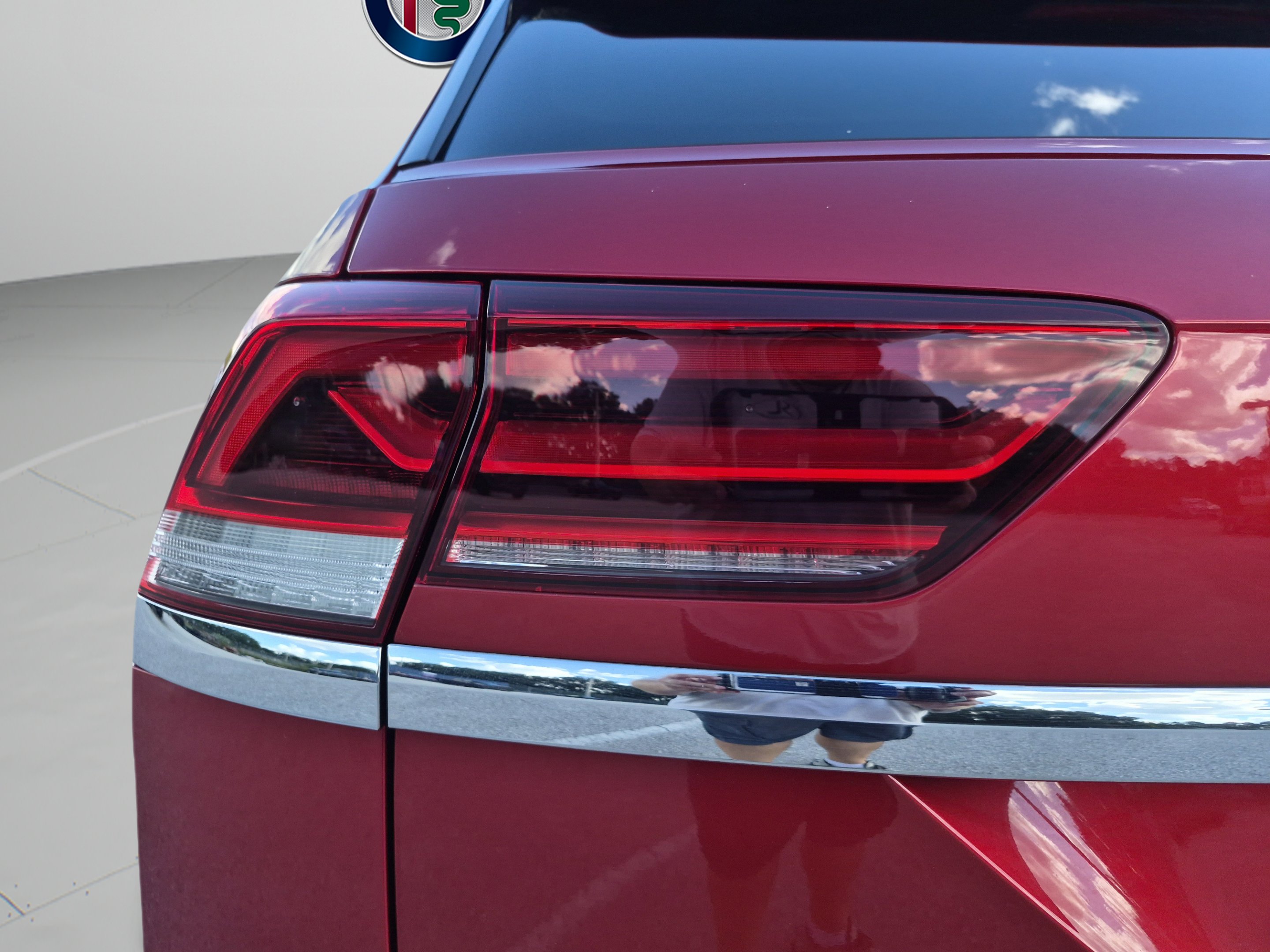 Used 2021 Aurora Red Metallic Volkswagen 3.6L V6 SEL Premium R-Line image 58