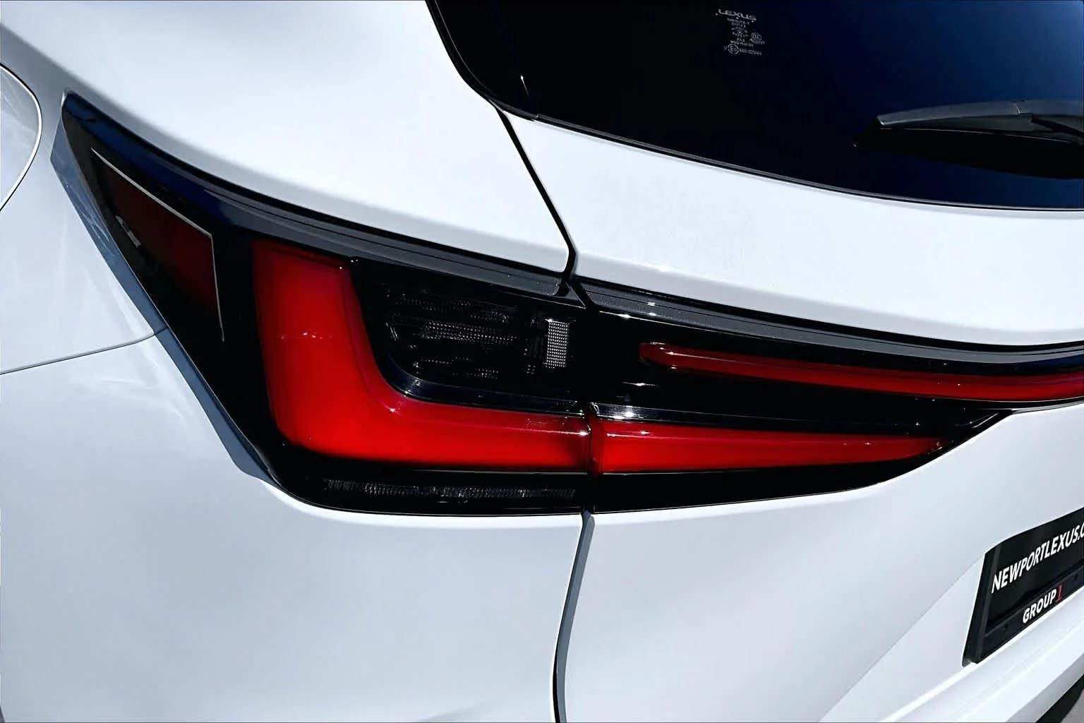 Certified Used 2025 ULTRA WHITE Lexus F SPORT Handling image 27