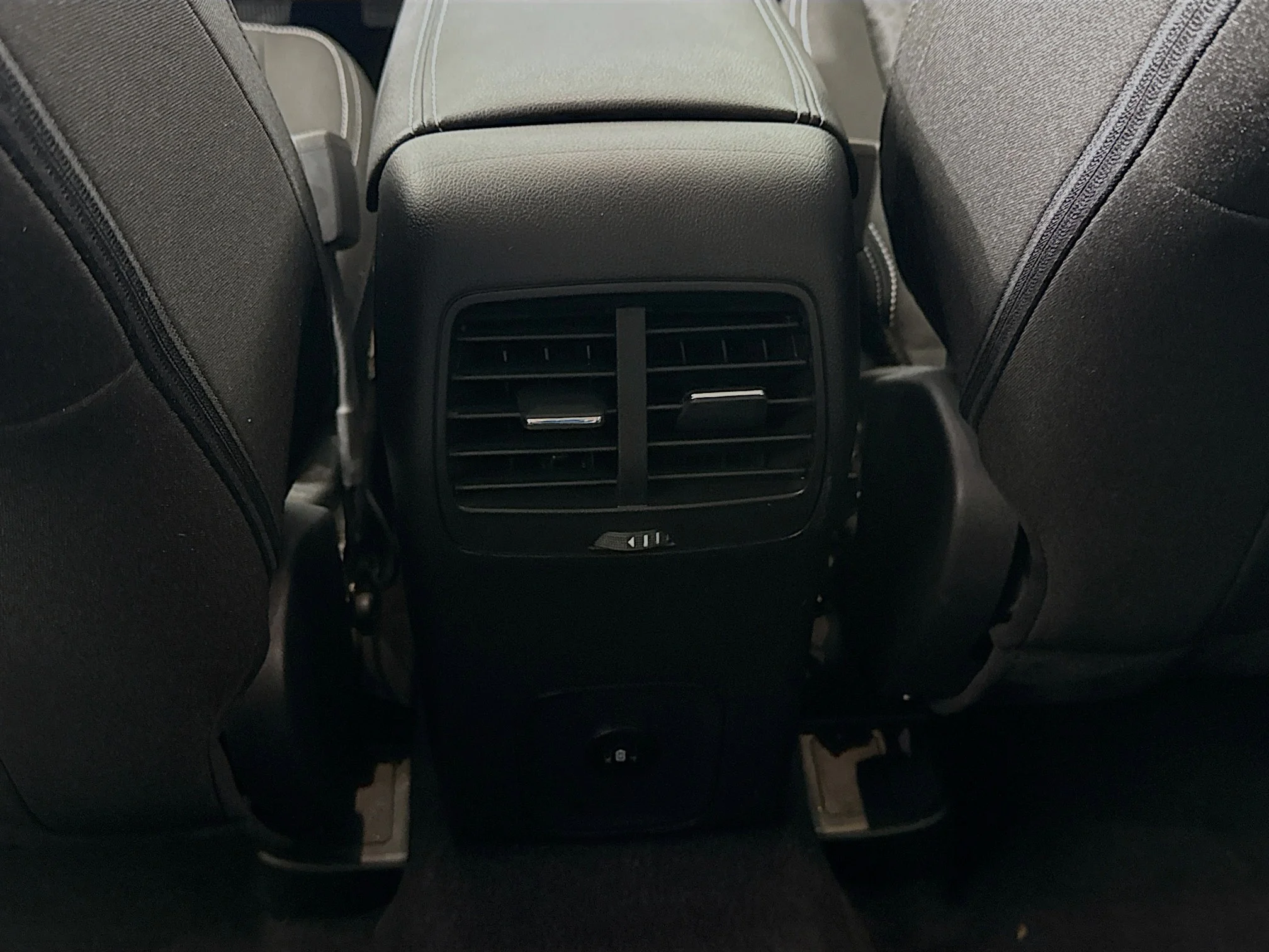 Used 2023 Vapor Blue Metallic Ford Active image 26